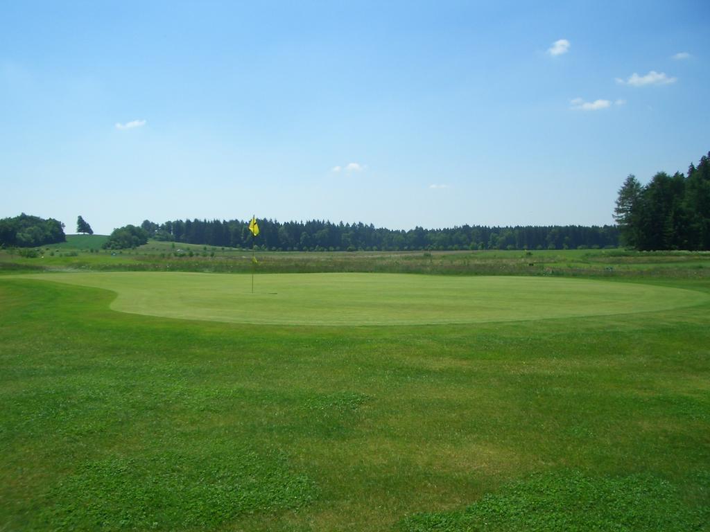 Hoßkirch Landhotel Und Gasthof Hirsch Huettenreute מראה חיצוני תמונה